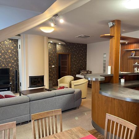Apartman Bila Hora - Roudna Pilzno Zewnętrze zdjęcie